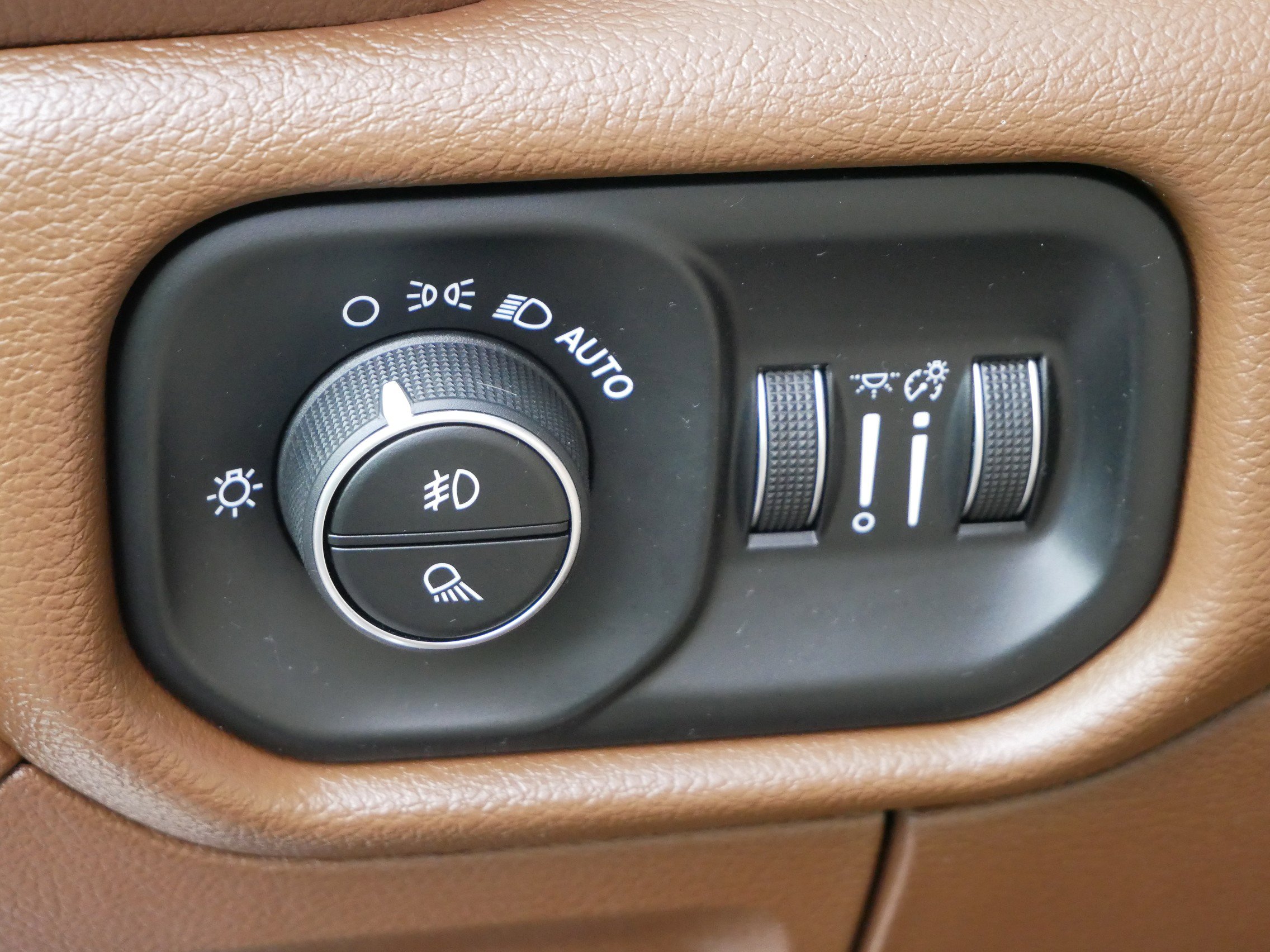 2021 Ram 1500 Laramie photo 17