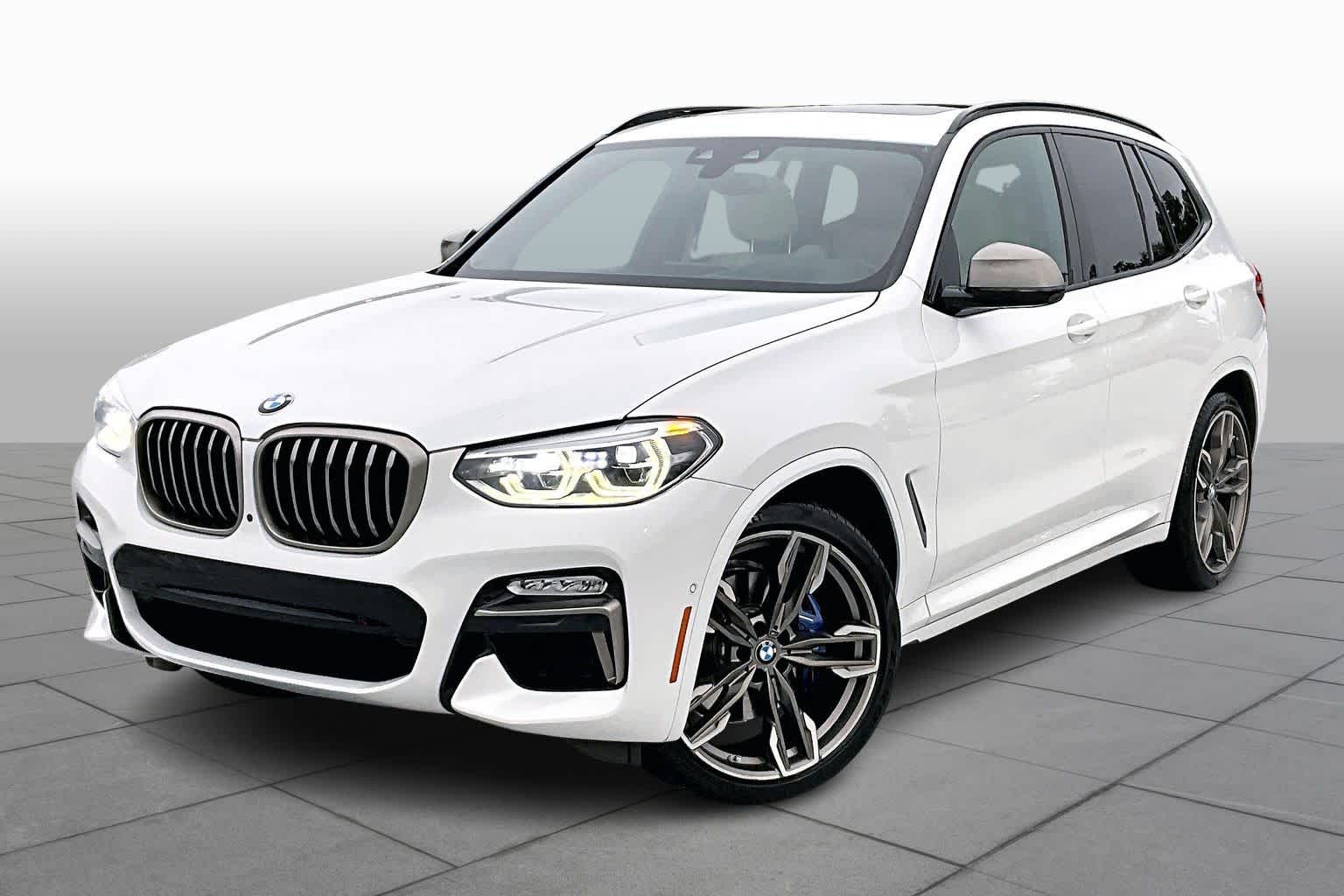 2019 BMW X3 40i's photo