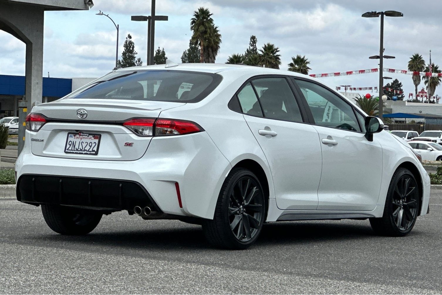 2024 Toyota Corolla SE photo 4