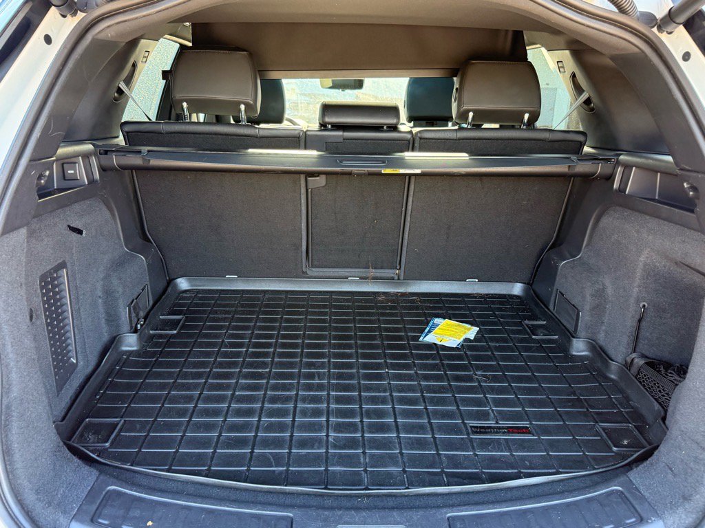 2020 Land Rover Discovery Sport SE photo 23