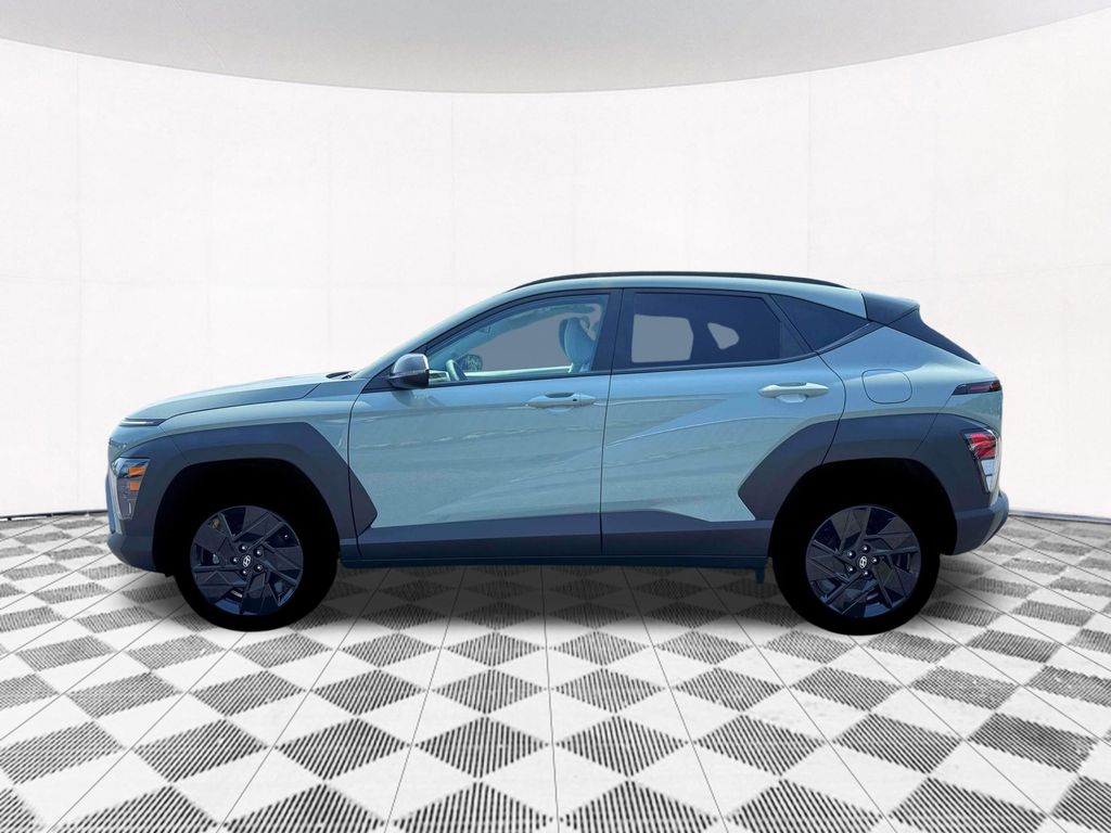 2026 Hyundai Kona SEL photo 2
