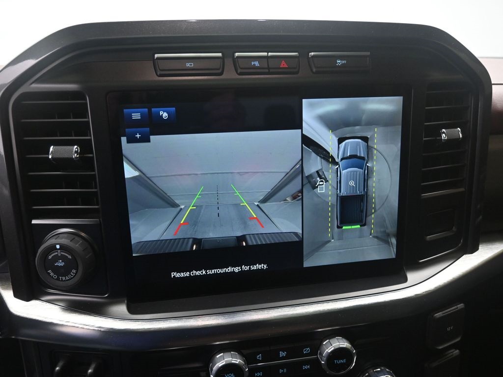 2023 Ford F-150 Lariat photo 2