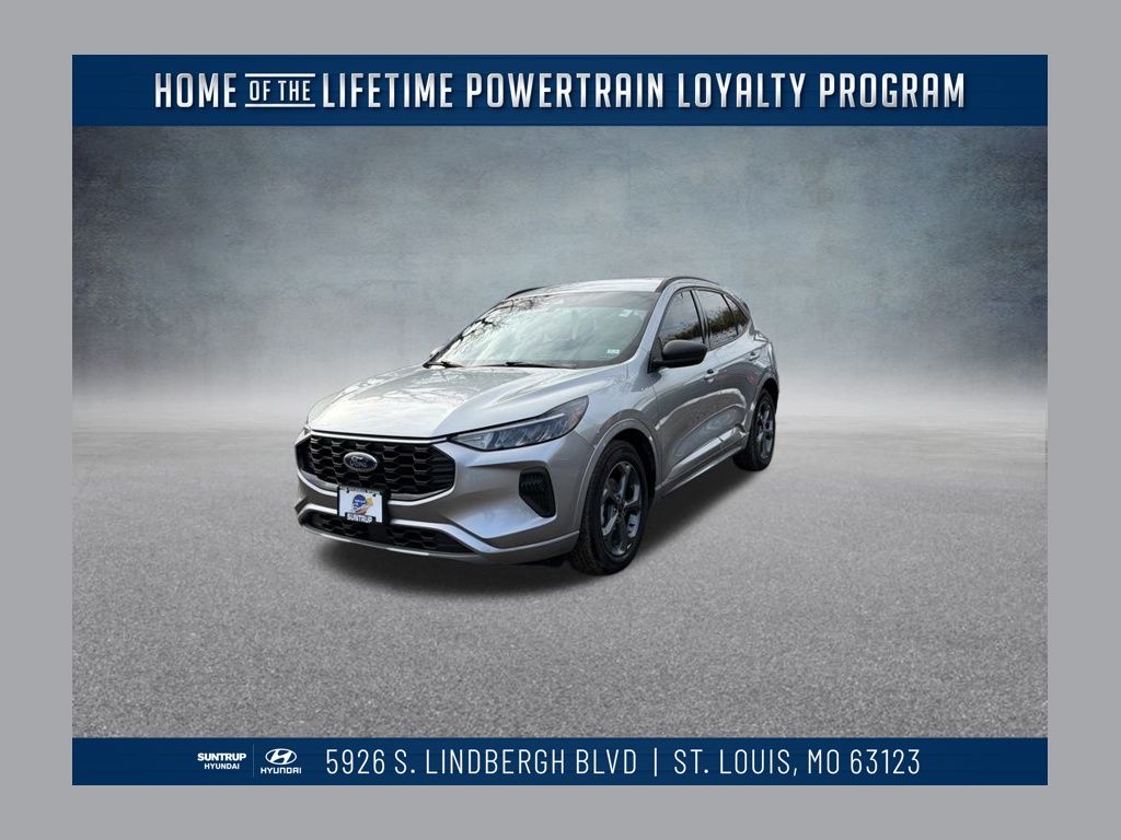 2024 Ford Escape ST-Line's photo
