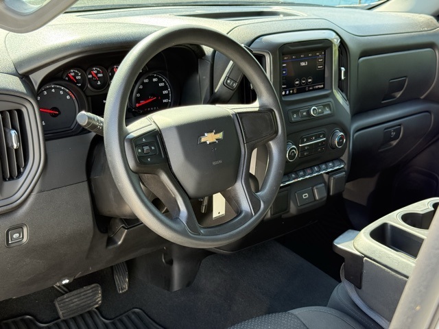 2020 Chevrolet Silverado 1500 Custom photo 10