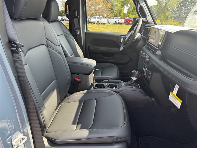 2025 Jeep Gladiator Sport photo 13