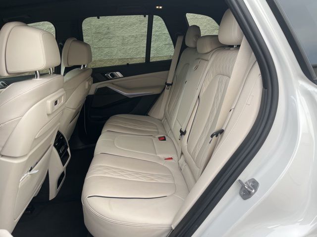 2023 Bmw X5 M50i photo 8