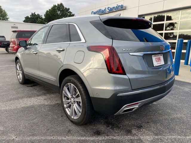 2024 Cadillac XT5 Premium Luxury photo 2