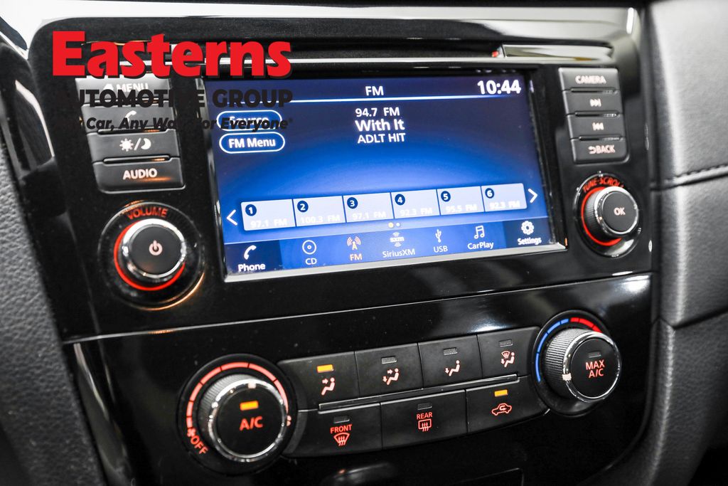 2018 Nissan Rogue S photo 12