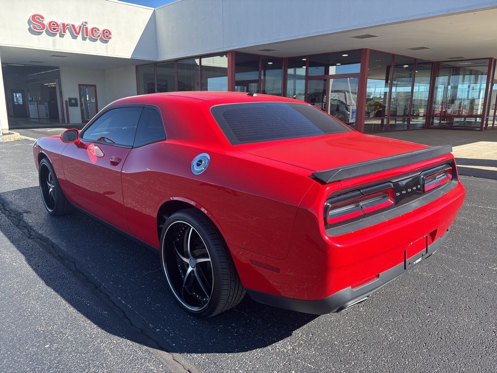 2015 Dodge Challenger SXT photo 3