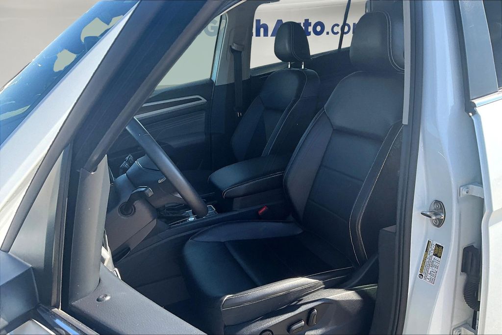 2022 Volkswagen Atlas V6 SE Technology photo 17
