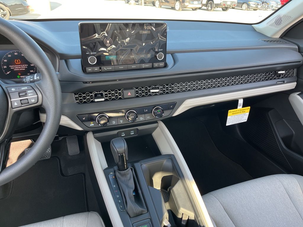 2025 Honda Accord SE photo 7