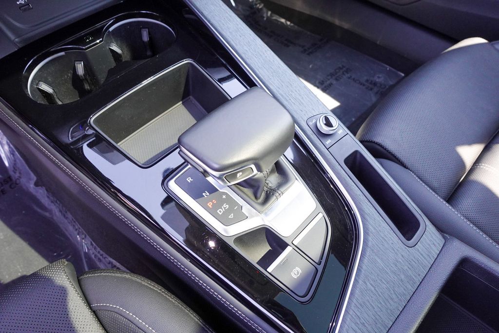2022 Audi A4 Allroad 45 Premium Plus photo 22