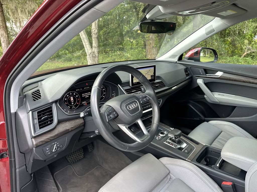 2018 Audi Q5 2.0T Premium Plus photo 8