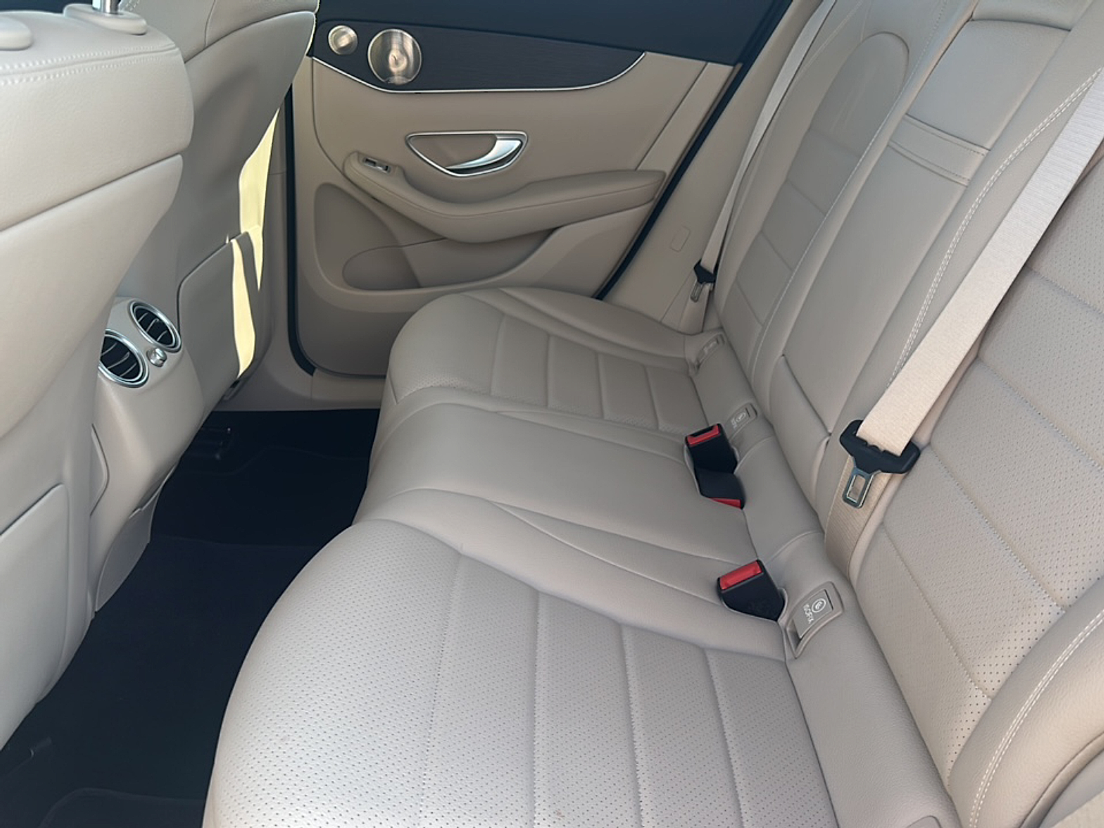 2021 Mercedes Benz GLC 300 4MATIC Coupe photo 12