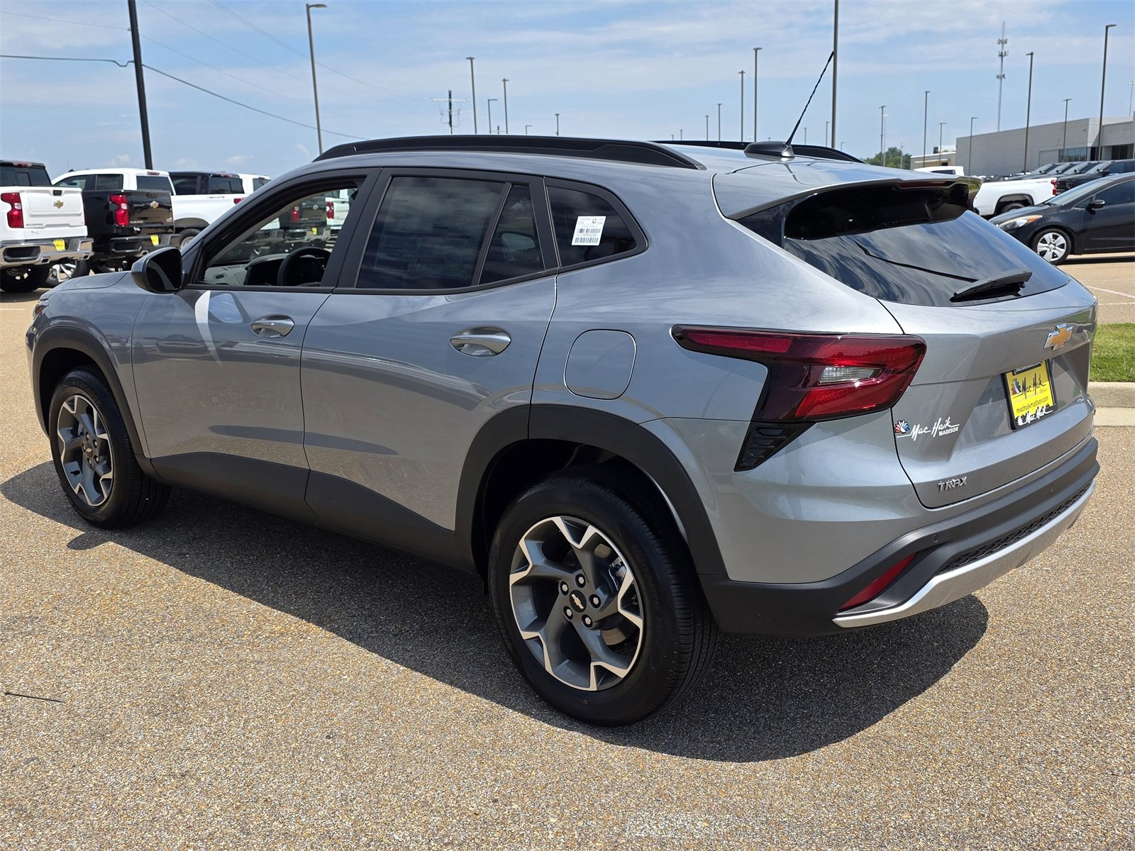 2025 Chevrolet Trax LT photo 6