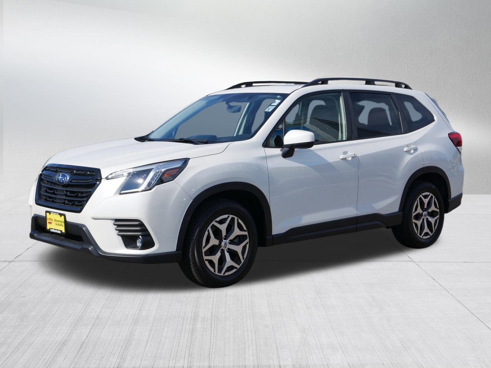 2024 Subaru Forester Premium photo 2