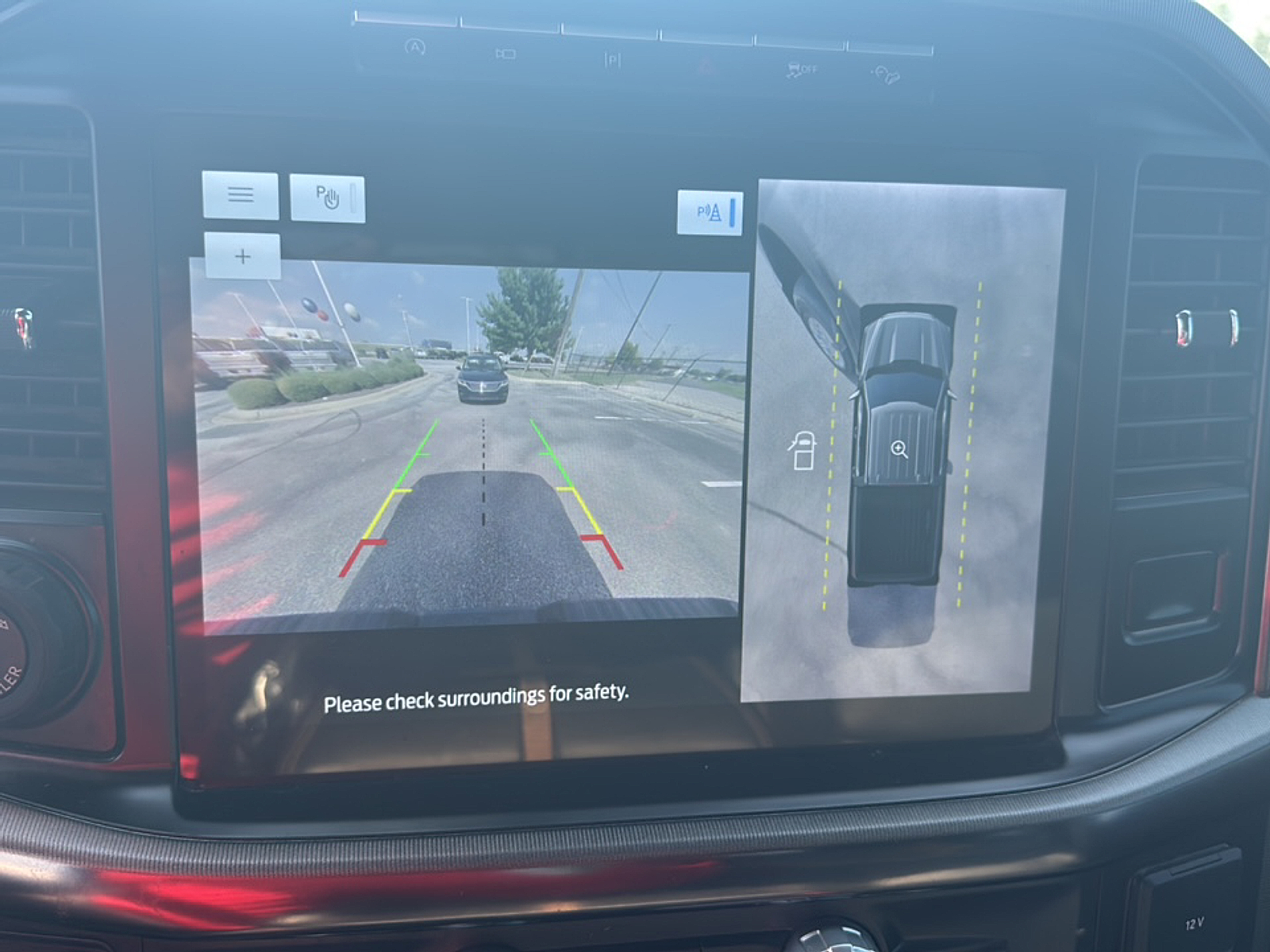 2021 Ford F-150 Platinum photo 3