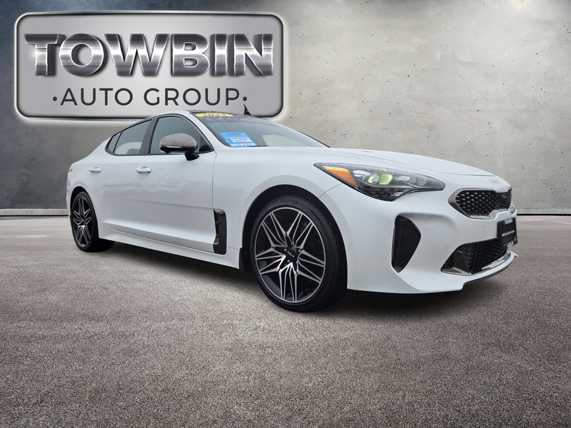 2023 Kia Stinger GT2 photo 2
