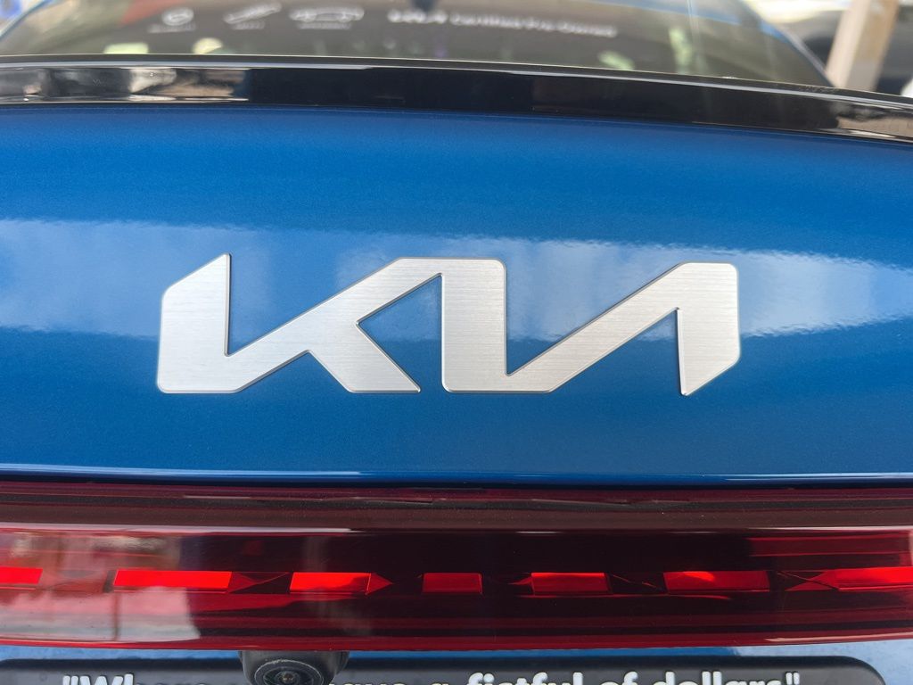 2023 Kia Forte GT-Line photo 30