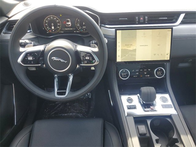 2024 Jaguar F-PACE P250 R-Dynamic S photo 15
