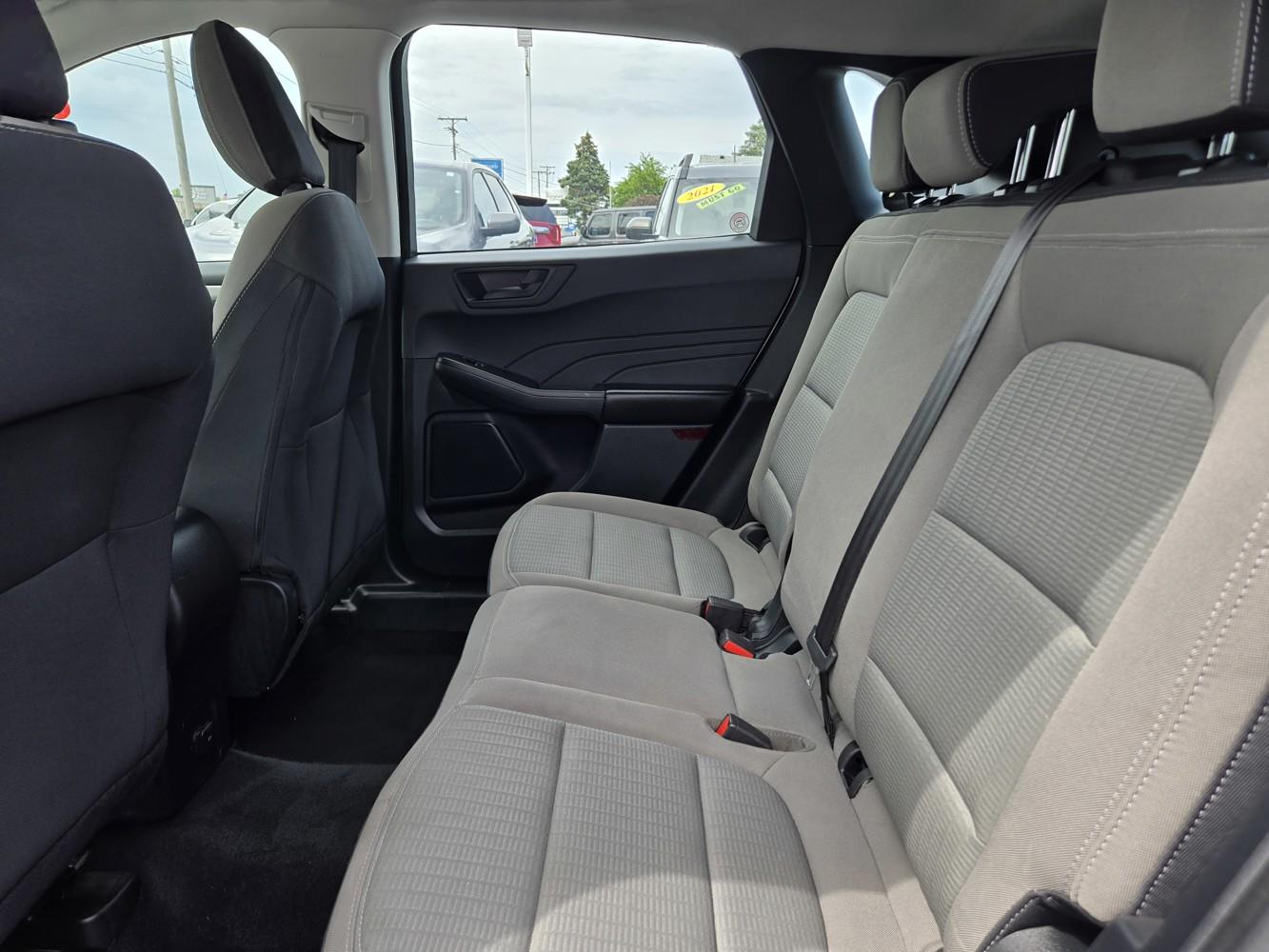 2022 Ford Escape S photo 23