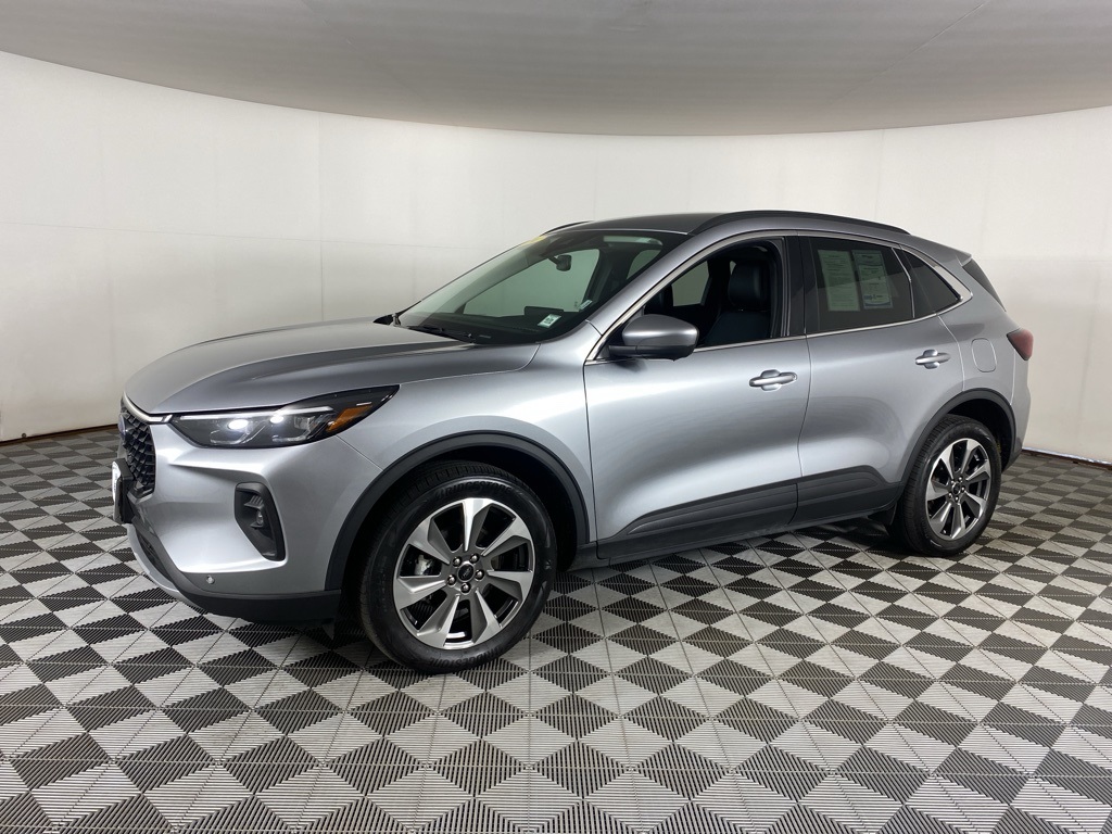 2024 Ford Escape Platinum photo 3