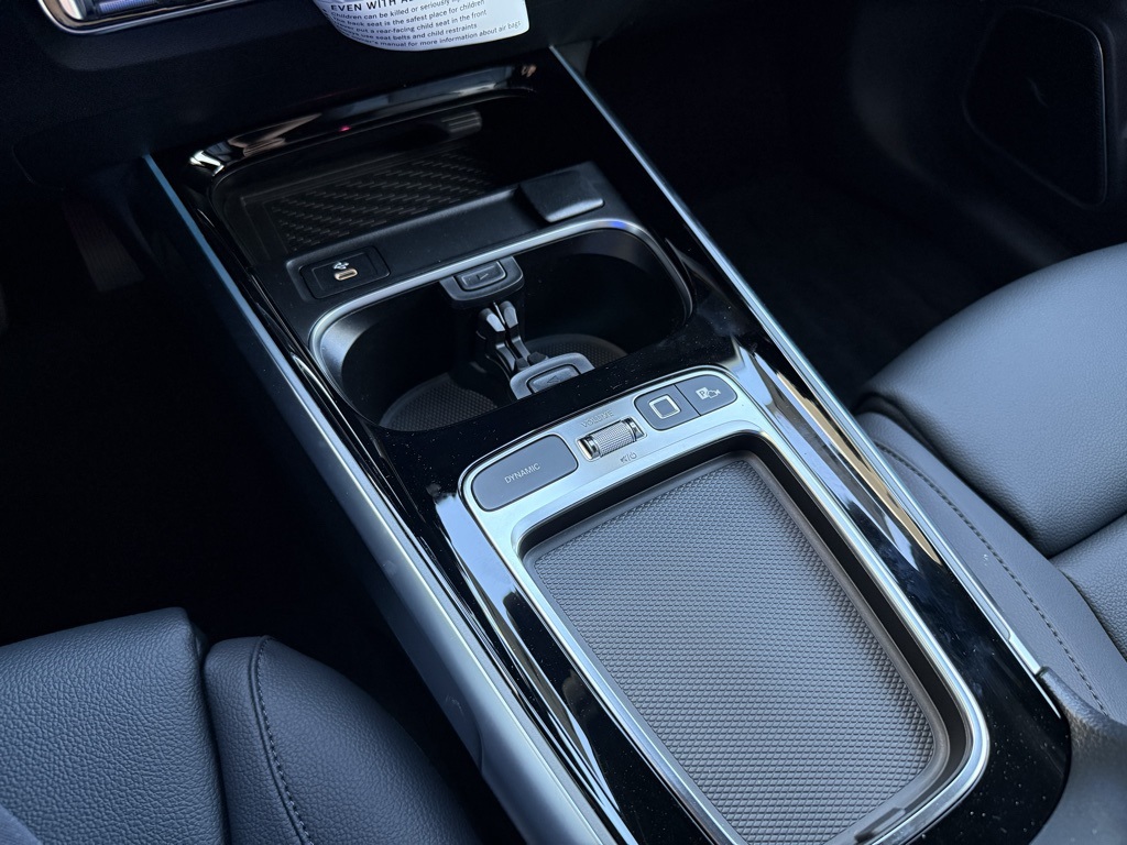 2025 Mercedes Benz EQB photo 19