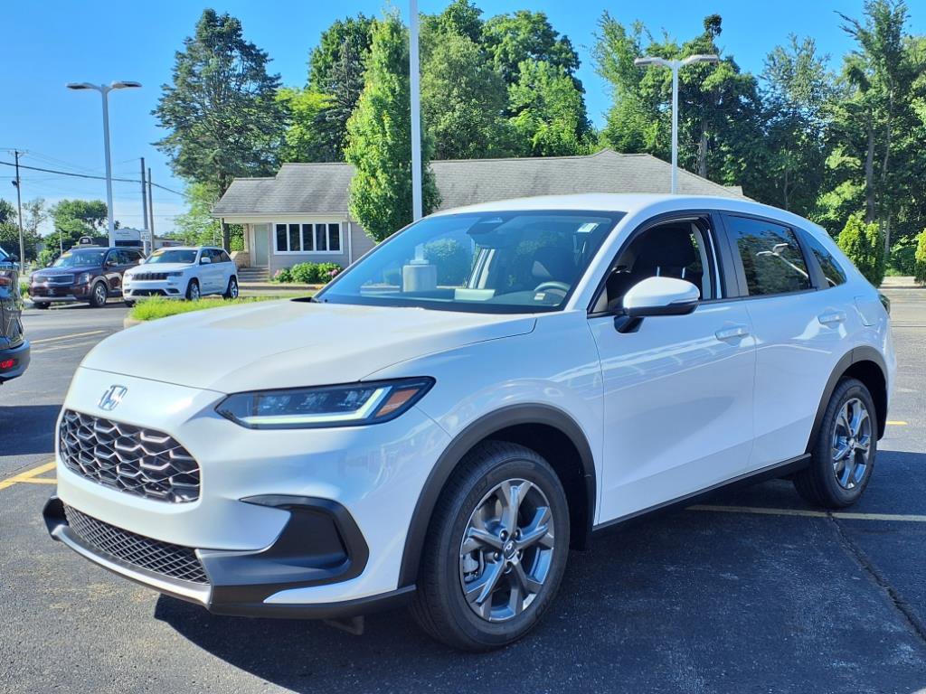 2026 Honda HR-V LX photo 3