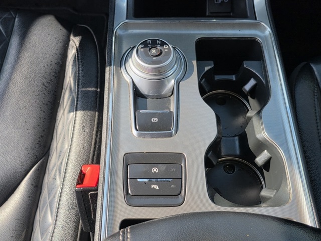 2024 Ford Edge Titanium photo 9