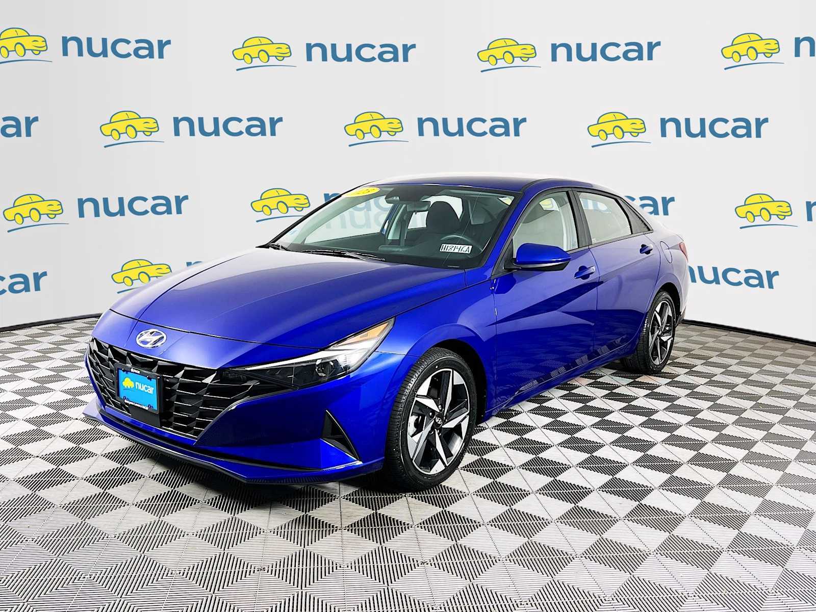 2023 Hyundai Elantra SEL photo 3