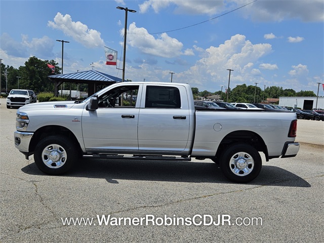 2025 Ram 2500 Tradesman photo 4