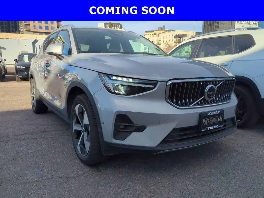 2025 Volvo XC40 Plus's photo