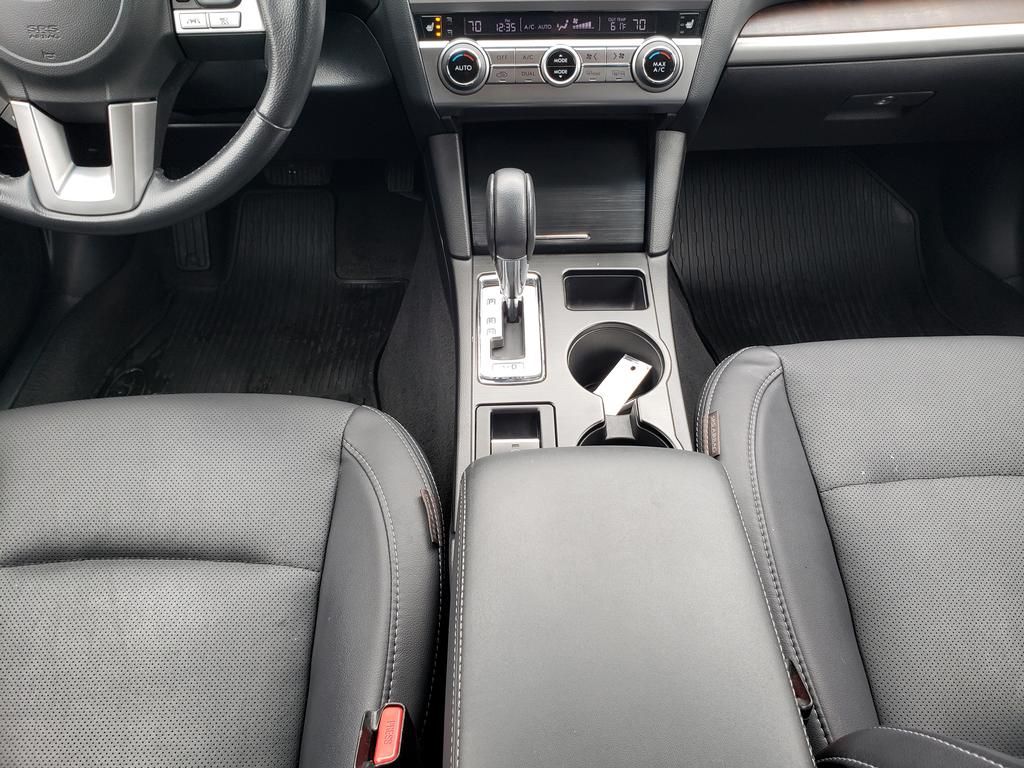2017 Subaru Outback 3.6R Limited photo 16