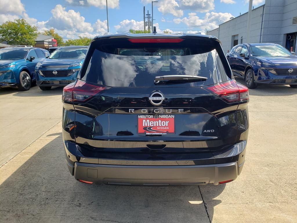 2026 Nissan Rogue SV photo 4