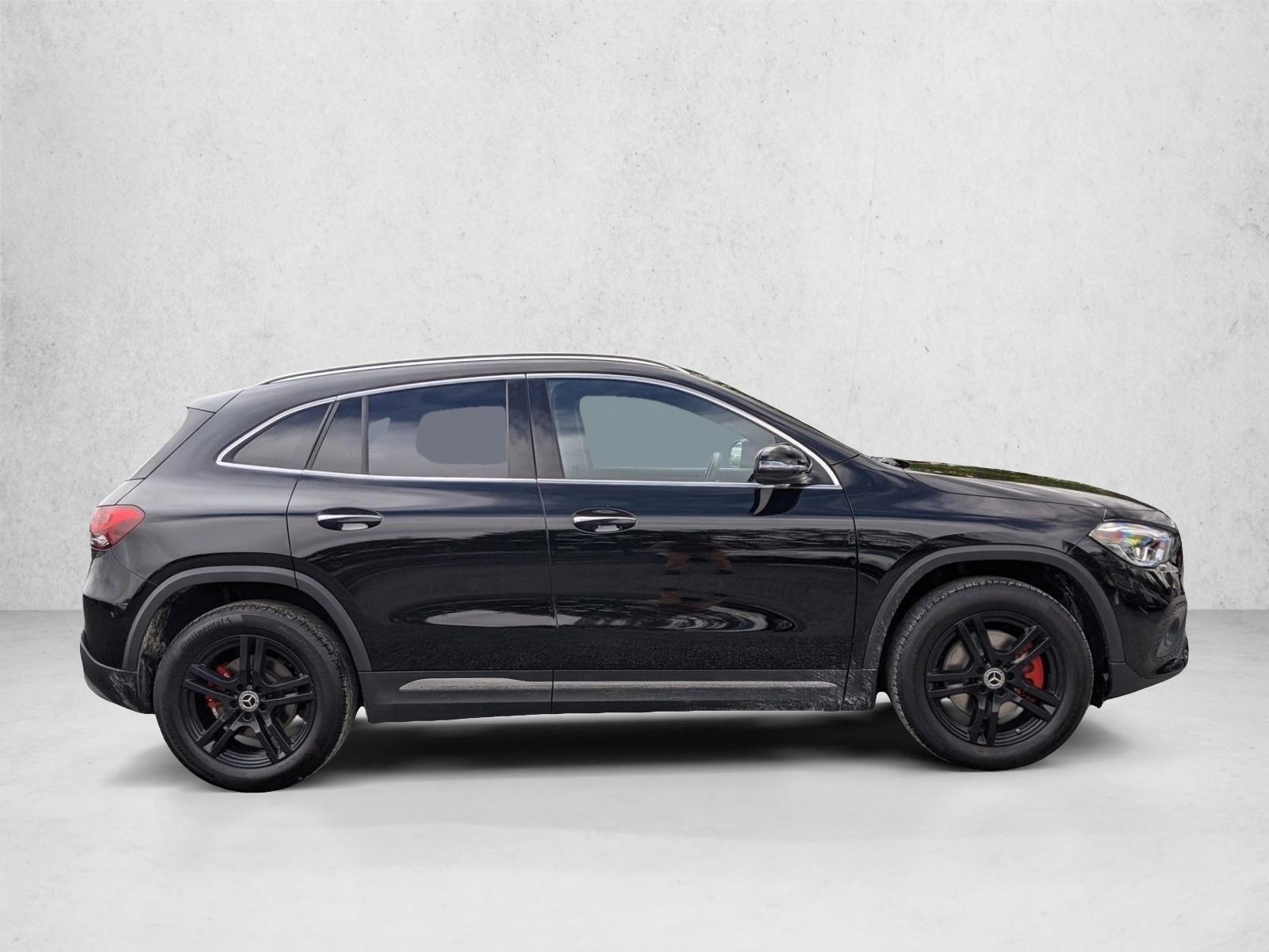 2023 Mercedes Benz GLA 250 4MATIC photo 3
