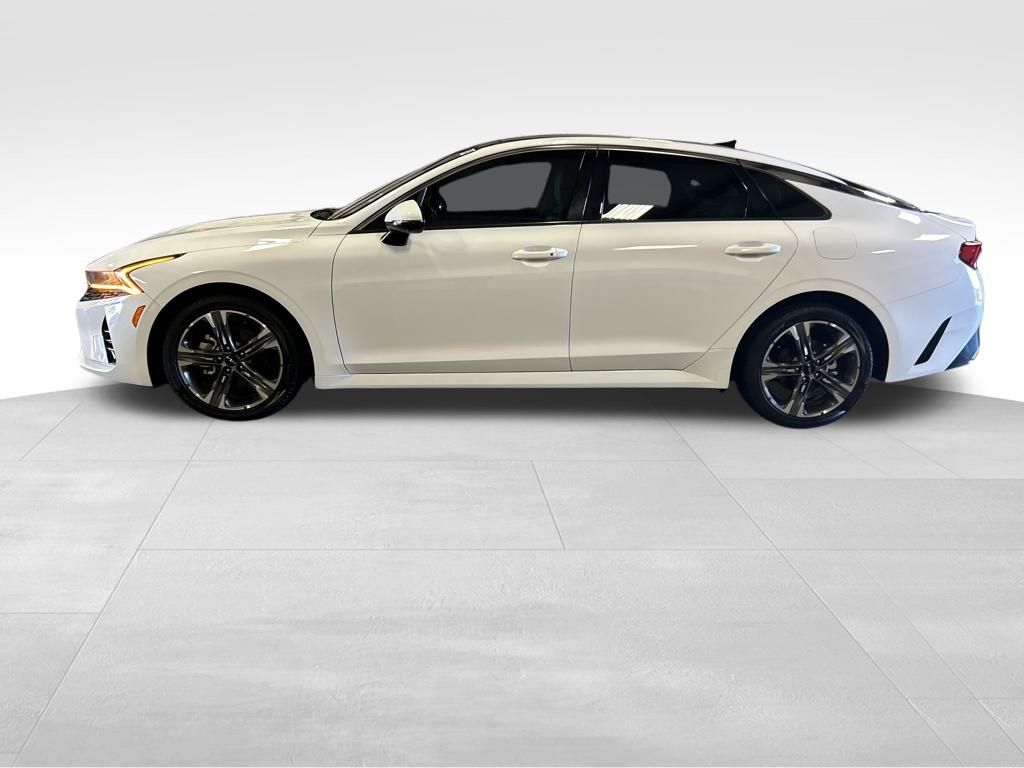 2022 Kia K5 EX photo 2