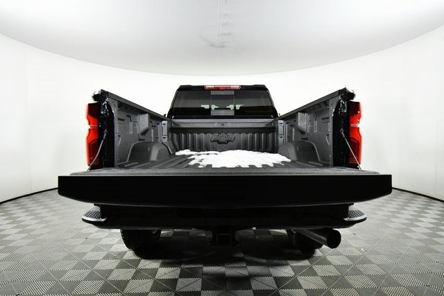 2025 Chevrolet Silverado 3500HD High Country photo 24