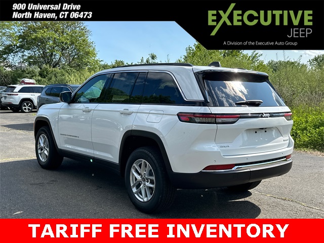 2025 Jeep Grand Cherokee Laredo photo 4