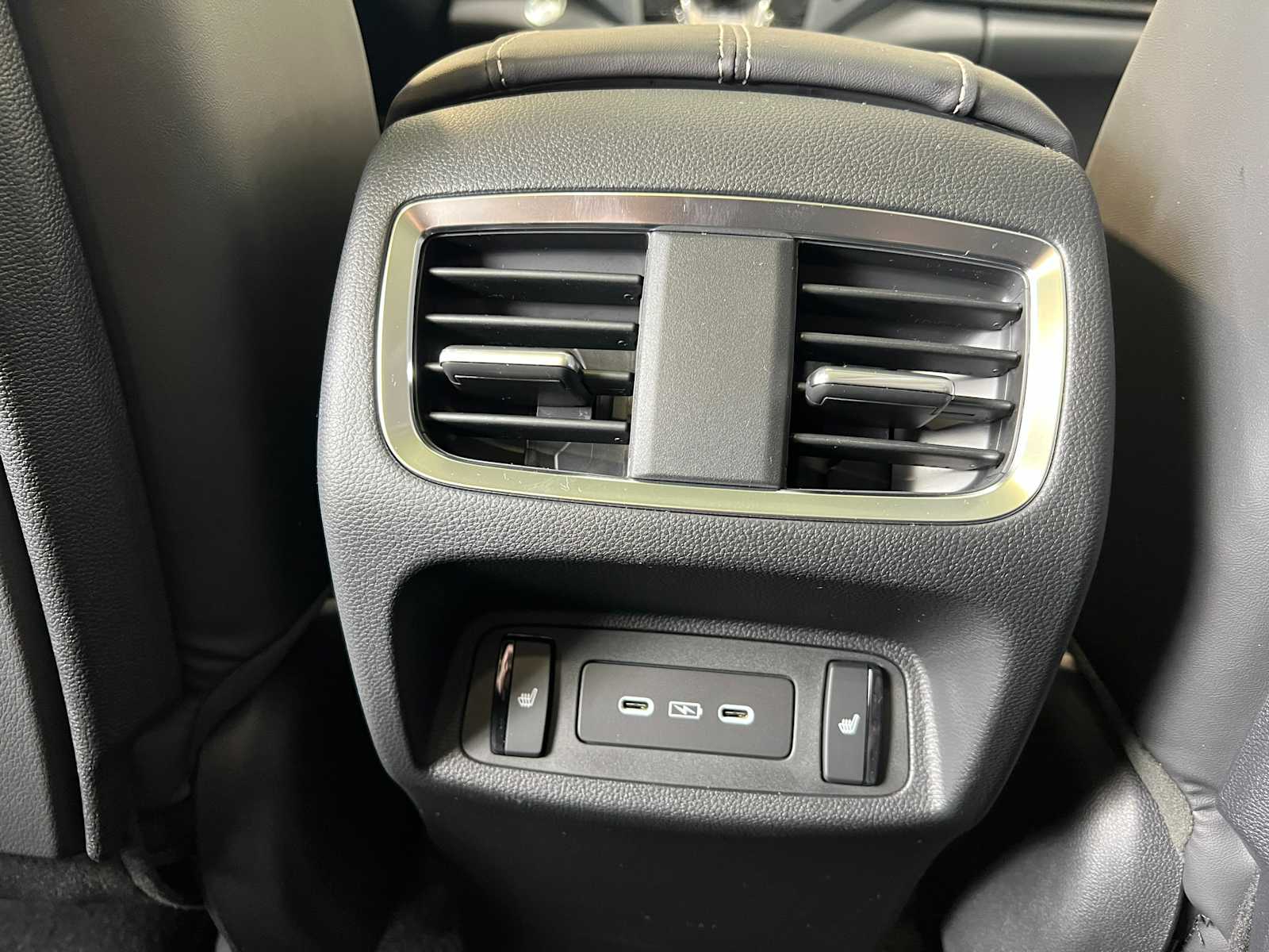 2025 Acura RDX Advance photo 31