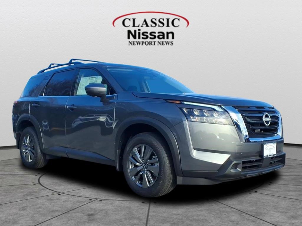 2025 Nissan Pathfinder SV's photo
