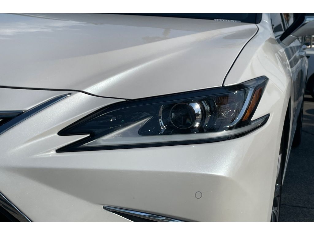 2020 Lexus ES 350 Base photo 39