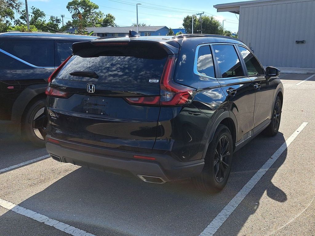 2023 Honda CR-V Hybrid Sport photo 4