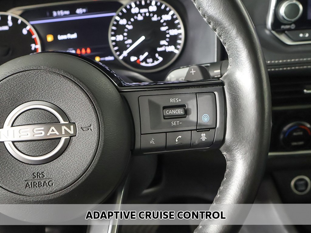 2022 Nissan Rogue SV photo 3