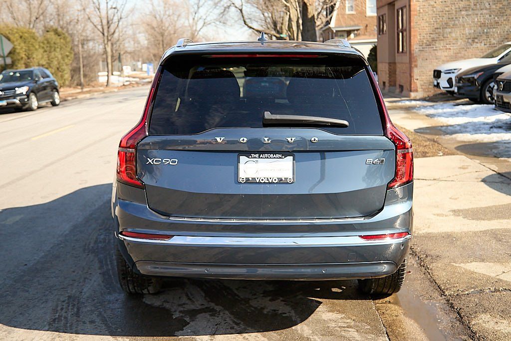2026 VOLVO XC90 - Image 7