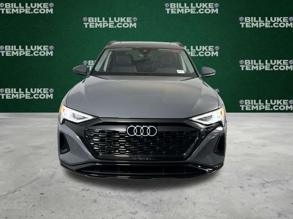 2024 Audi Q8 E-tron Premium Plus photo 4