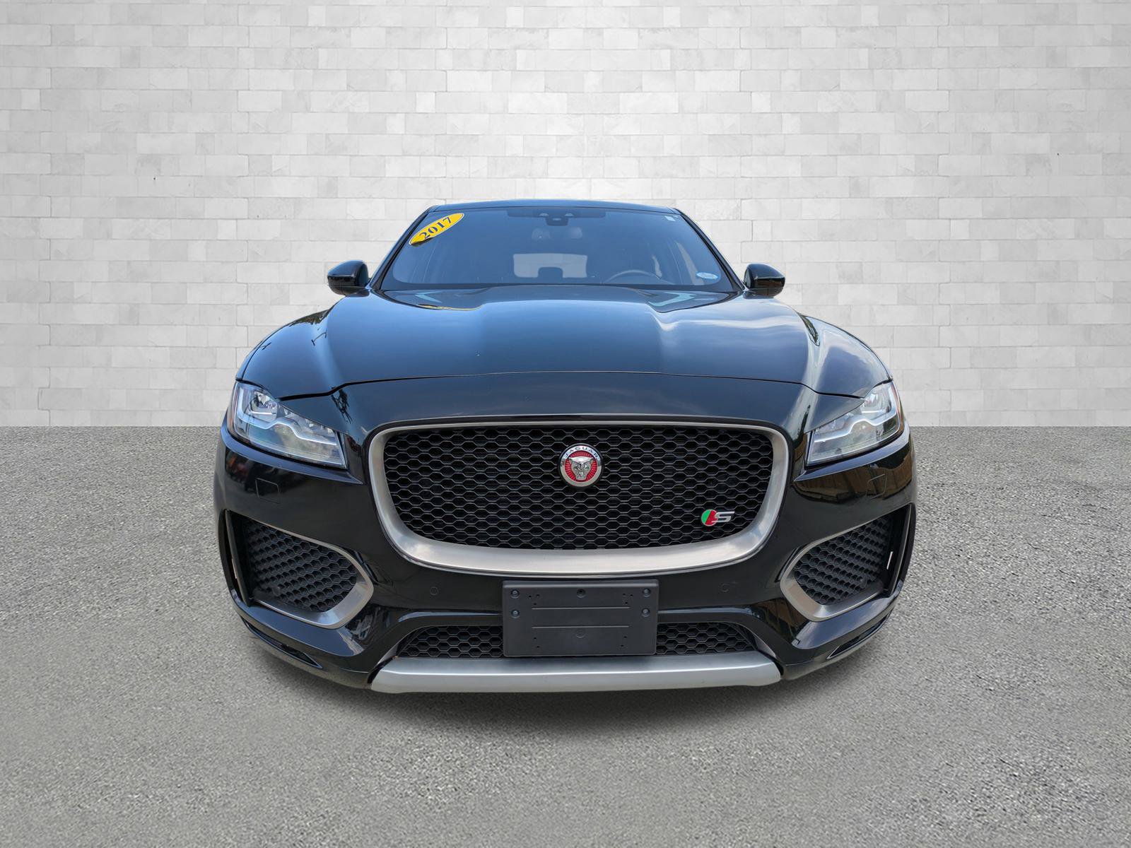 2017 Jaguar F-PACE S photo 6
