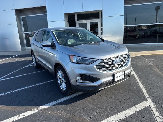 2024 Ford Edge Titanium photo 7