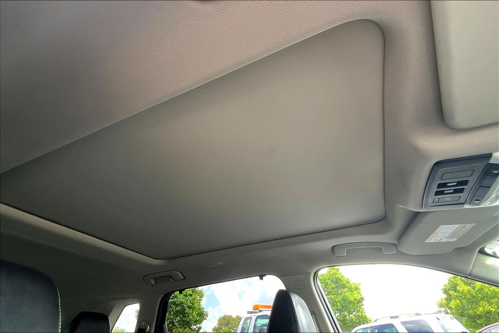 2021 Nissan Rogue Platinum photo 20