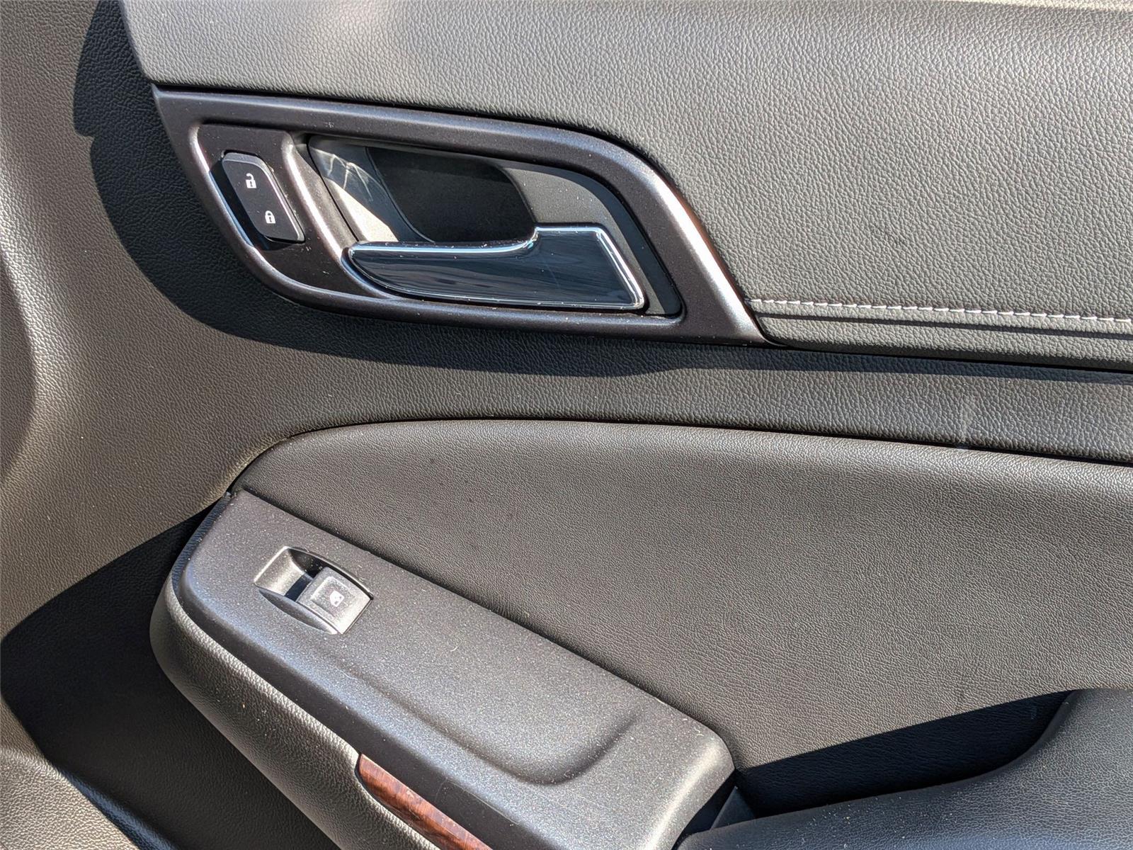 2019 Gmc Yukon SLT photo 34