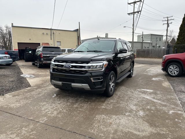 2024 Ford Expedition Limited's photo